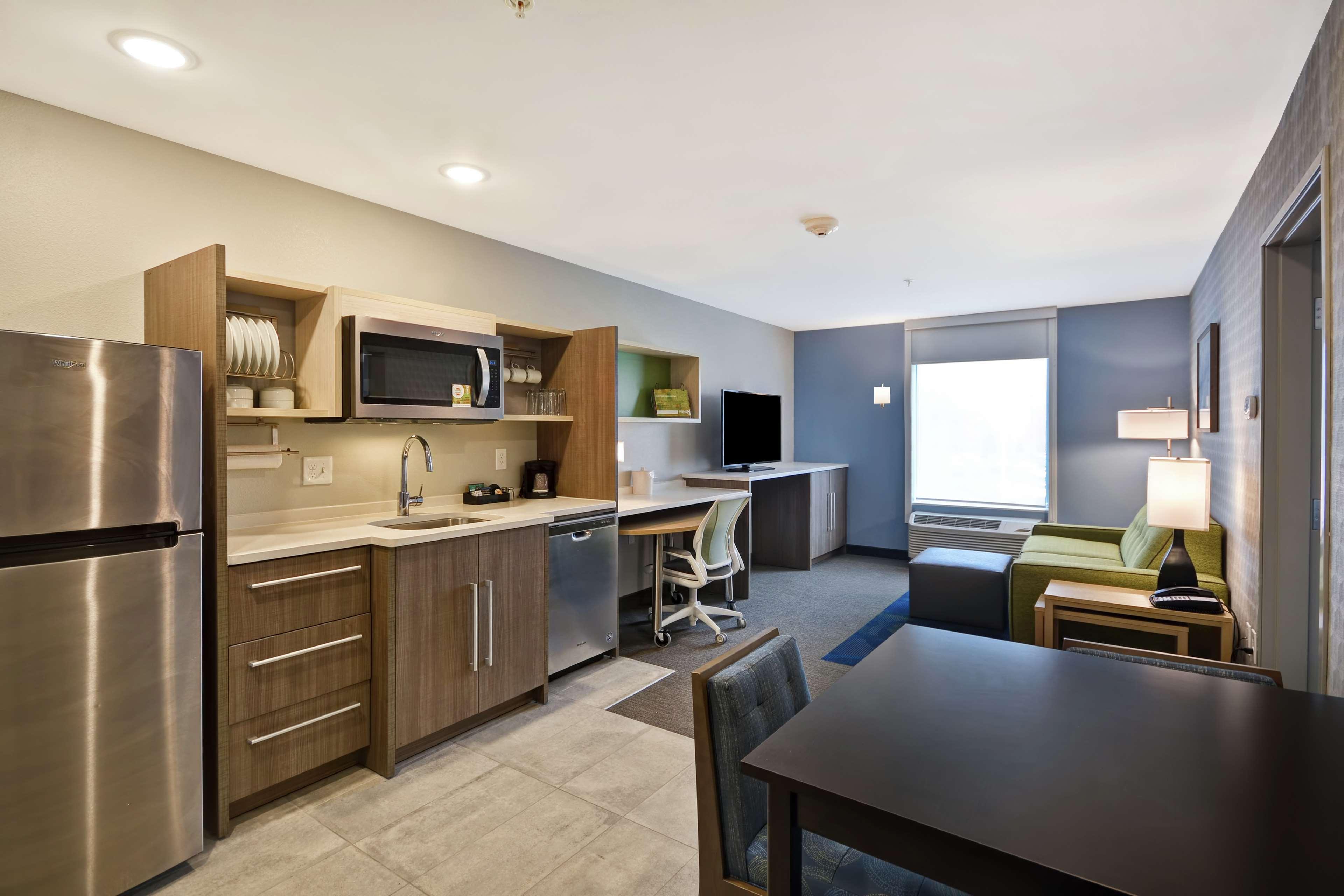Home2 Suites By Hilton Grand Rapids North Exterior foto
